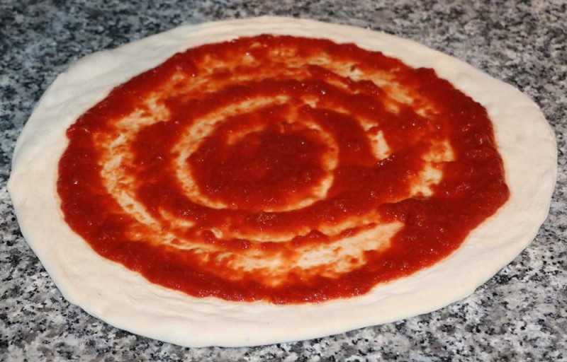 http://www.pizzeria-alexis.fr/wp-content/uploads/2016/02/margherita-di-bufala-ajout-de-notre-sauce-tomate-800x512.jpg